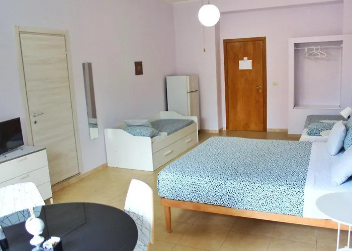 Couette-café Stazione Lecce