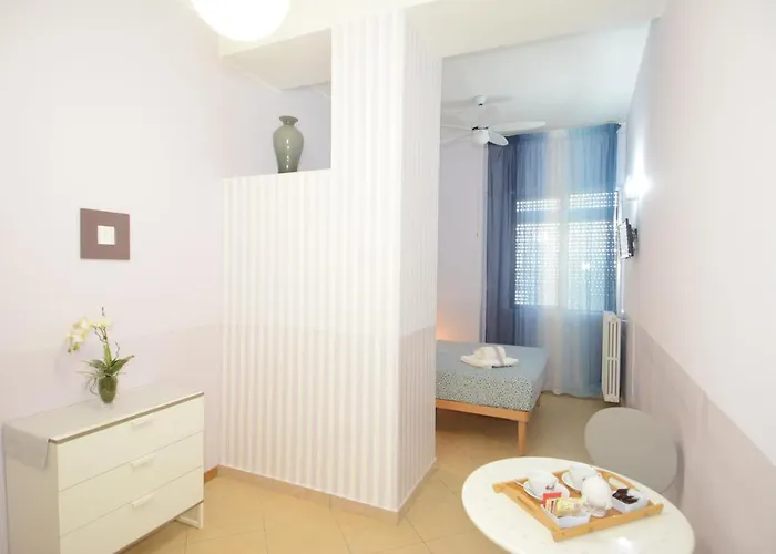 Couette-café Stazione Lecce