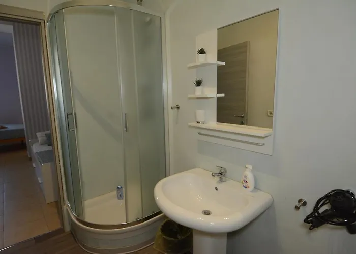 Couette-café Stazione 3*